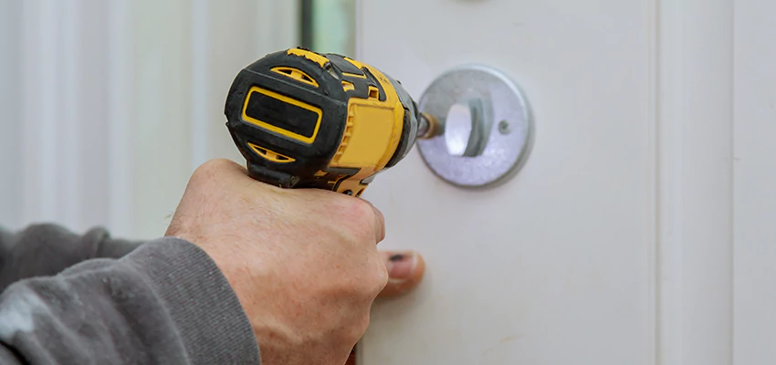 Street Locksmith For Smart Lock Repair in Livingston, CA